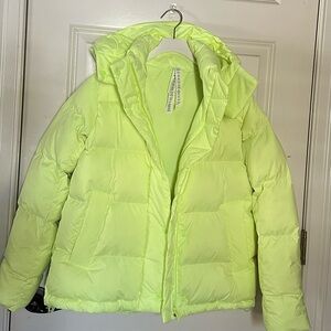 Lululemon Women's Bright Neon Green Puffer Jacket Sz 2